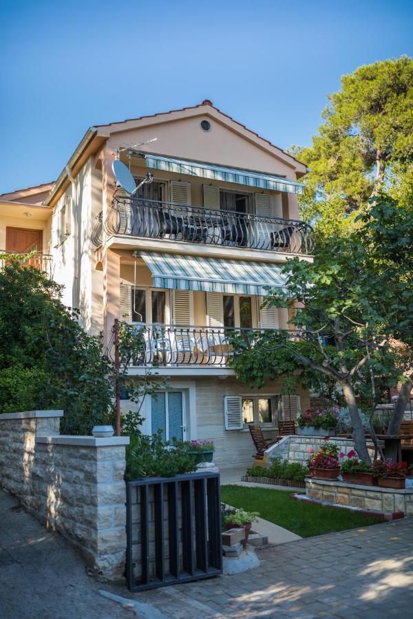Apartments Zia Petrcane Exterior photo
